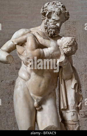 Détail de Silenos, berçant l'enfant Dionysos, attribuée au sculpteur Lysippe, ca. 320 BC. Banque D'Images