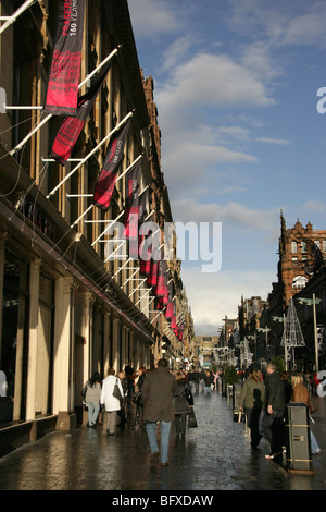 Ville de Glasgow, en Écosse. La House of Fraser department store boutique en façade du Glasgow Buchanan Street à Noël. Banque D'Images
