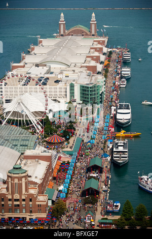 Navy Pier on Lake Michigan, Chicago, Illinois, United States of America Banque D'Images