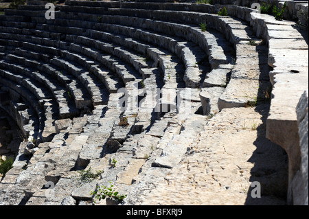 L'amphithéâtre antique dans les ruines à Patara Banque D'Images