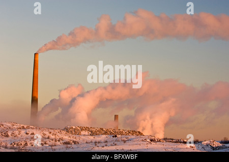 Vale Superstack sur un froid matin d'hiver, le Grand Sudbury, Ontario, Canada Banque D'Images