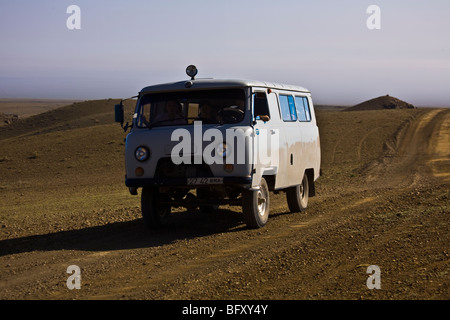 Off road 850 dans le désert de Gobi de Mongolie Asie Banque D'Images