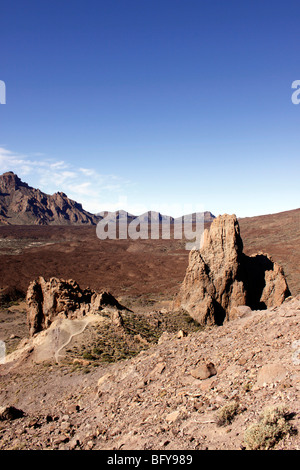 Des formations rocheuses pittoresques à Cumbre de UCANCA DANS LE PARC NATIONAL DU TEIDE SUR L'île canarienne DE TENERIFE. Banque D'Images