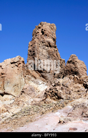 Des formations rocheuses pittoresques à Cumbre de UCANCA DANS LE PARC NATIONAL DU TEIDE SUR L'île canarienne DE TENERIFE. Banque D'Images