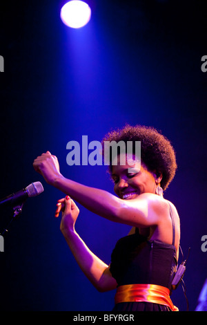 Le Portuguese-Cape chanteur capverdien Maria de Lurdes Pina Assunção aka Lura vivent dans le lieu Suedpol Lucerne, Suisse Banque D'Images