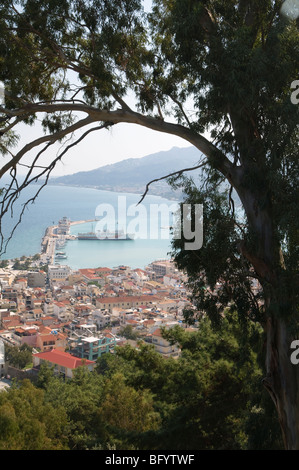 La Grèce. Zakynthos. Zante. Île grecque. Octobre. La ville de Zante, vu depuis la colline de Bochali. Banque D'Images