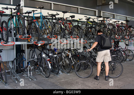 Location de banlieue back - Euston Railway Station - Londres Banque D'Images