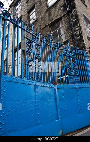 Portes de l'ancien bâtiment de l'usine, le centre de Bradford, Royaume-Uni Banque D'Images