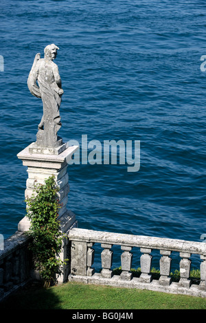 L'Italie, le Lac Majeur, Bella island, statue, jardin Banque D'Images