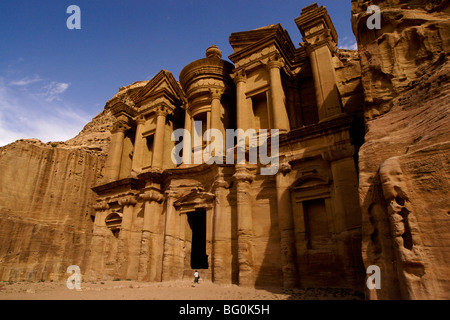 Le monastère (Al-Dier) à Petra, Jordanie Banque D'Images