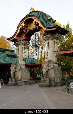 Entrée du Zoo de Berlin, Allemagne. Banque D'Images