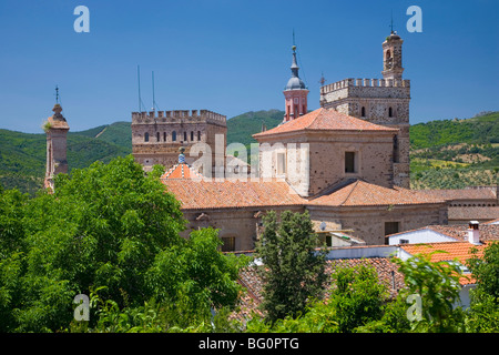 Tours de la Real Monasterio de Santa Maria de Guadalupe, Guadalupe, Cáceres, Extremadura, Espagne, Europe Banque D'Images