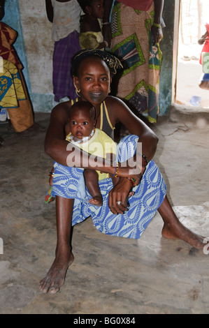 Pular village tribal, Sounth Badone, Sénégal, Afrique de l'Ouest, l'Afrique Banque D'Images