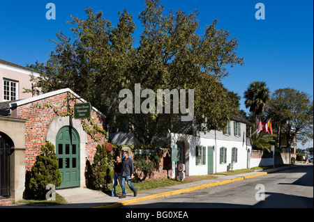 La maison la plus ancienne (la González Alvarez-House) et boutique du musée, St Francis Street, St Augustine, Floride, USA Banque D'Images