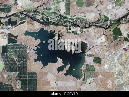 Vue aérienne du lac de Turlock de Turlock, alimentée par l'aqueduc du canal principal au-dessus de la rivière Tuolumne Comté de Californie Banque D'Images
