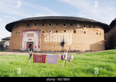 Tulou Hakka terre ronde bâtiments, Site du patrimoine mondial de l'UNESCO, la province de Fujian, Chine, Asie Banque D'Images