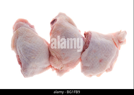 Objet sur blanc - cuisse de poulet cru Banque D'Images