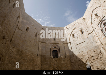 Castel del Monte, les Pouilles, Italie, Europe Banque D'Images