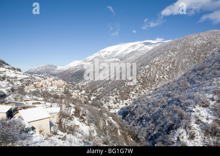 Vue sur Scanno, Abruzzes, Italie, Europe Banque D'Images