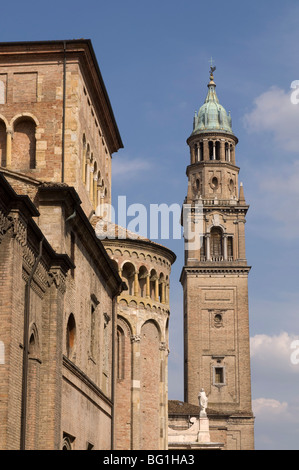 Duomo (cathédrale) et clocher de l'église San Giovanni, Parme, Emilie-Romagne, Italie, Europe Banque D'Images