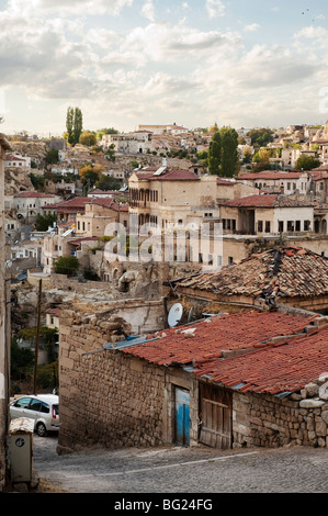 Hillside street à Urgup Nevsehir Cappadoce, en Province, Turkey Banque D'Images