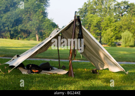 Camp de l'Union européenne. Chien tente. Banque D'Images