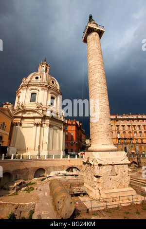 Colonnes d'Empereurs du Forum de Trajan et Trajans Column . Rome Banque D'Images