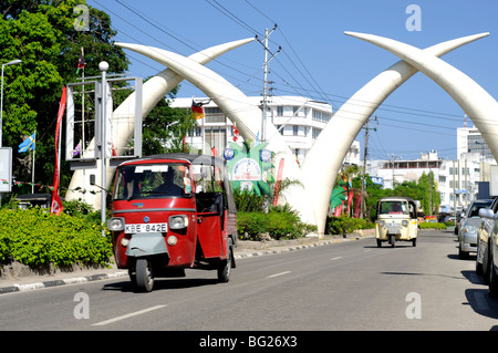 Défenses d'éléphant, Moi Avenue, Mombasa, Kenya Banque D'Images