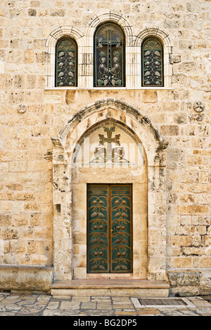 Porte latérale de l'Église Saint-sépulcre, vieille ville de Jérusalem, Israël Banque D'Images