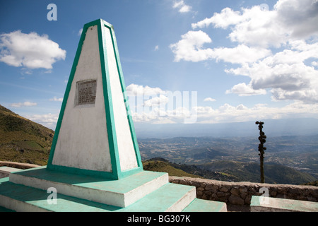 El Mirador à près de 3300 mètres est le point de vue sur la Sierra de Los Cuchumatanes, Guatemala. Banque D'Images