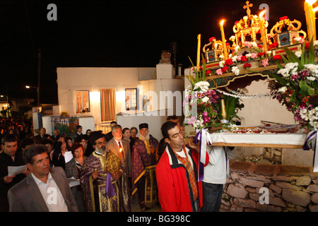 Grèce cyclades sikinos la procession religieuse le Vendredi saint Banque D'Images