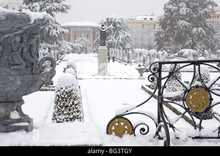 Sous la neige parc Retiro, Madrid, Spain, Europe Banque D'Images