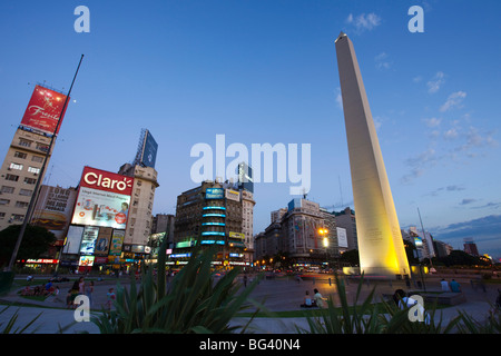 L'ARGENTINE, Buenos Aires, El Obelisko, symbole de l'Argentine, de l'Avenida 9 de Julio, la Plaza de la Republica Banque D'Images