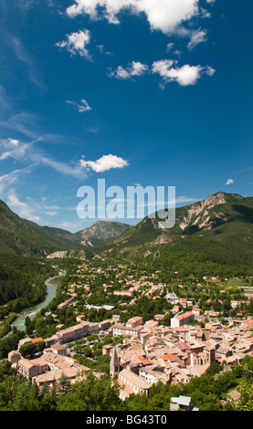 Vue de Castellane de Notre-Dame du Roc, Provence, France Banque D'Images