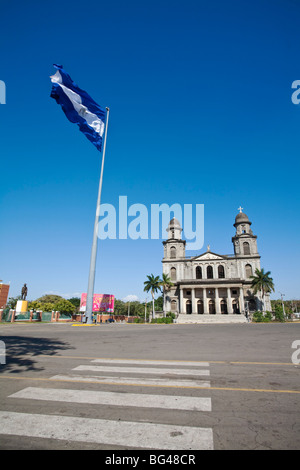 Le Nicaragua, Managua, Zona Monumental, Plaza de la Republica, de l'épave ancienne cathédrale détruite par le tremblement de terre de 1972 Banque D'Images