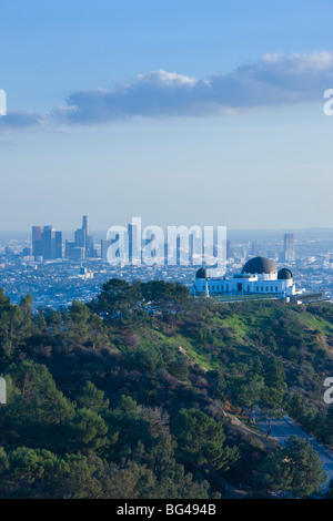 USA, Californie, Los Angeles, Griffith Park Observatory et le centre-ville Banque D'Images