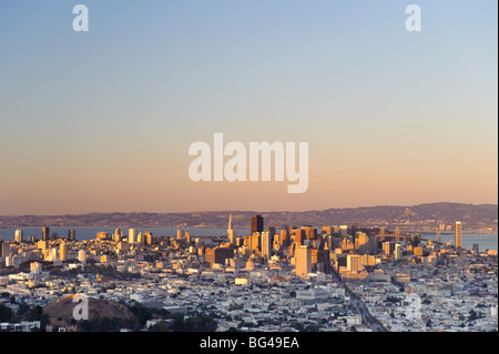 États-unis, Californie, San Francisco, Skyline vue de Twin Peaks Banque D'Images