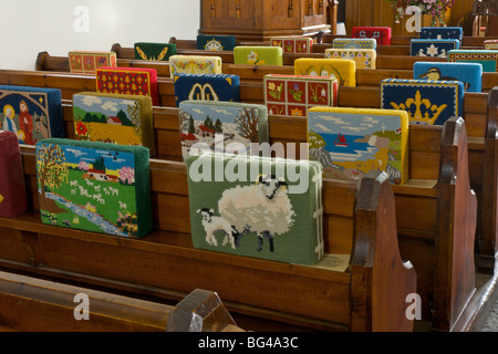 St Cuthbert's poufs en Église, Kentmere, Cumbria, Angleterre Royaume-uni Banque D'Images