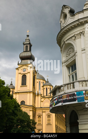 Bosnie-herzégovine, Sarajevo, vue vers la cathédrale, Orthdox Zelenih Beretki Street Banque D'Images