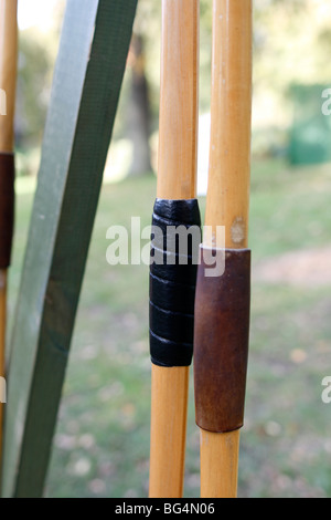 La Forêt de Sherwood. Longbow gallois/anglais traditionnel Banque D'Images