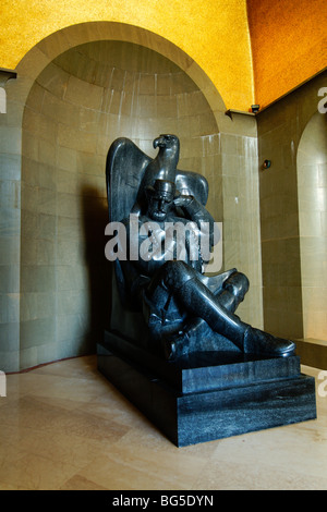 Le Monténégro, Petar Petrović Njegoš Mausolée sur Nafplia Palace de montagne, près de la ville de Cetinje, l'art du sculpteur Ivan Mestrovic Banque D'Images