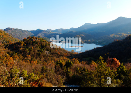 Le Parc National du lac de Skadar à l'automne Banque D'Images