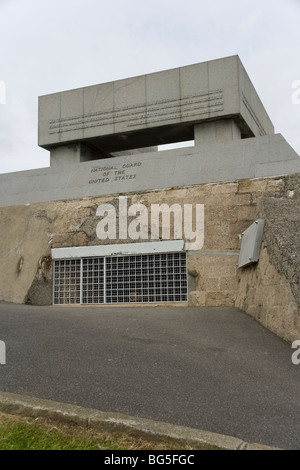 Mémorial de la Garde nationale à Vierville-sur-Mer construite sur blockhaus allemand WN72 qui a été placé pour couvrir l'une des sorties d'Omaha Beach Banque D'Images