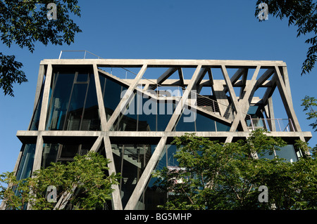 Cadre en béton, Pavillon Noir, Centre national de chorégraphie, Preljocaj Dance Company ou Ballet Theatre, par Rudy Ricciotti, Aix en Provence, France Banque D'Images