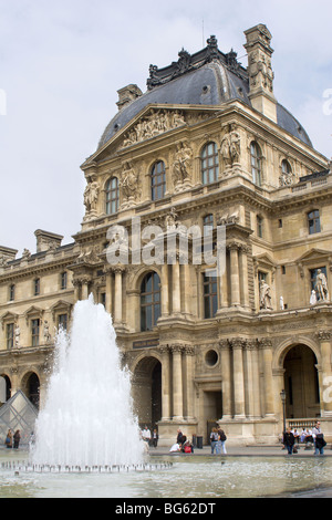 Luvre à paris Banque D'Images
