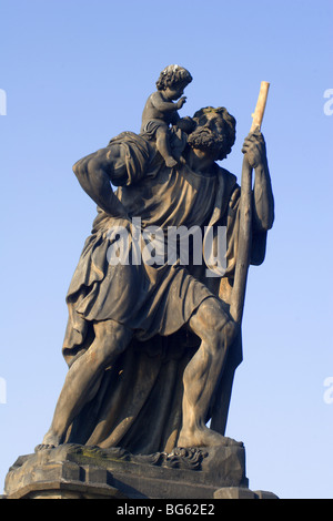 St. Christopher à partir de Prague - Le Pont Charles Banque D'Images