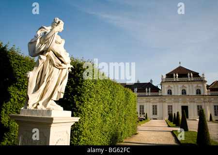 Vienne - la statue de Thalia Muse de Comedy dans les jardins du palais Belvédère par Giovanni Stanetti (1663 -1726) Banque D'Images