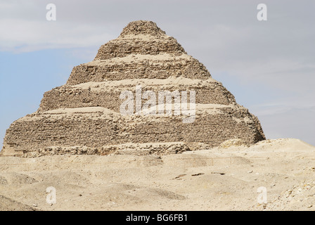 La pyramide à degrés de Djoser, Saqqara, Egypte Banque D'Images