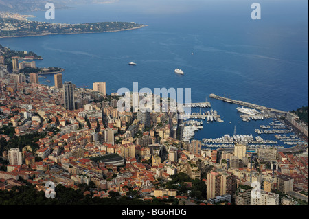 Vue sur la Principauté de Monaco, Mer Méditerranée Banque D'Images