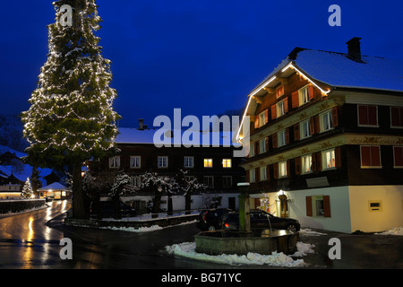 Village historique de Schwarzenberg, dans le Bregenzerwald, à l'Autriche Banque D'Images